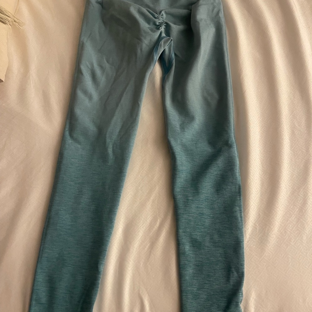 Alphalete Blue Leggings Sleek Stretchy Design